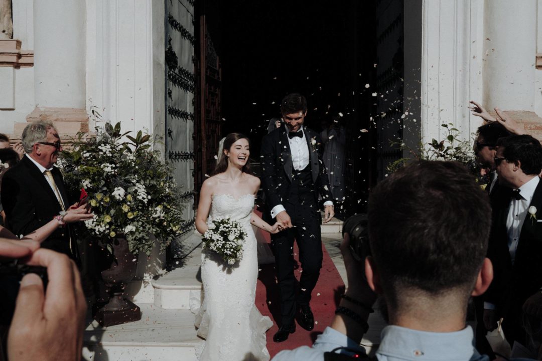 浪漫永恒柔光文艺复兴风格苍白婚礼肖像照片调色Lightroom预设 Legacy Presets – Muse & Mirror – True Romance 插件预设 第19张-素材湾丨精选海外优质设计素材资源 浪漫永恒柔光文艺复兴风格苍白婚礼肖像照片调色Lightroom预设 Legacy Presets – Muse & Mirror – True Romance 插件预设 sucaiwan.com