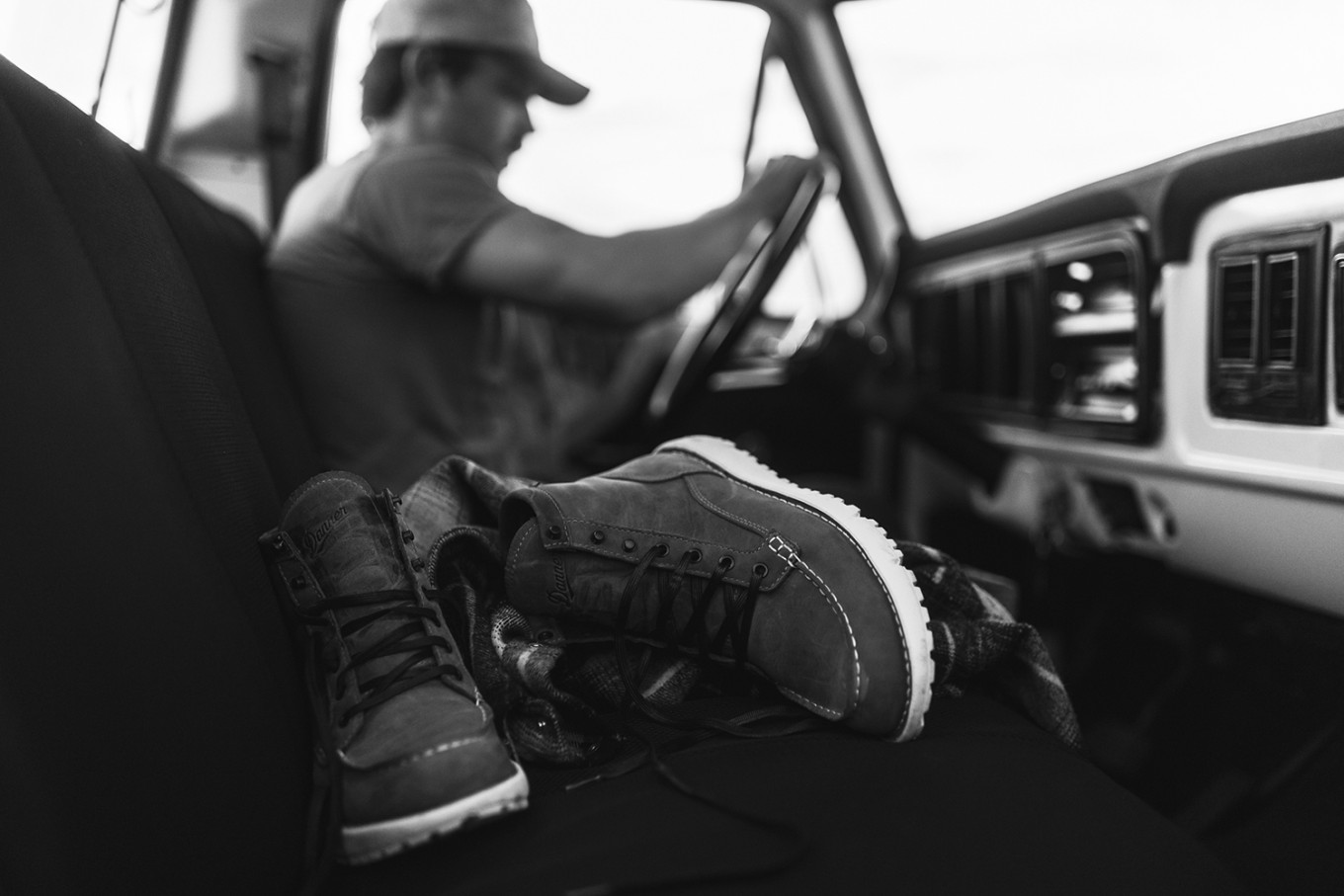 乌托邦城市生活电影感胶片人文扫街摄影调色LR预设 City Sauce Presets by Shortstache , 第11张-素材湾丨精选海外优质设计素材资源 乌托邦城市生活电影感胶片人文扫街摄影调色LR预设 City Sauce Presets by Shortstache , sucaiwan.com