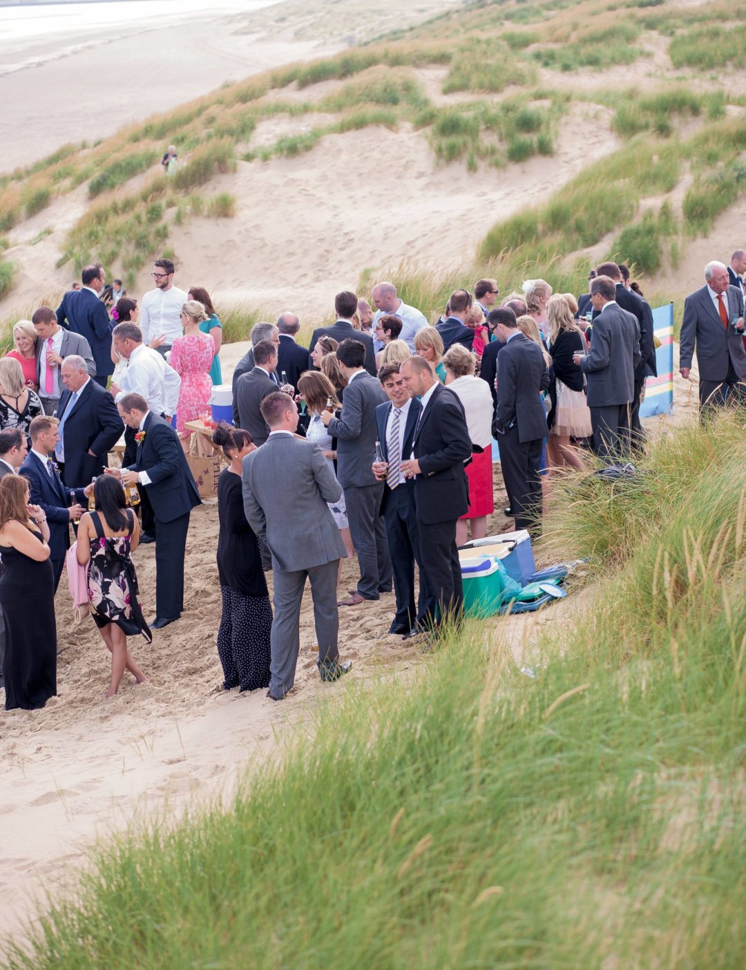 Jamie Windsor 情绪化电影胶片模拟黑白婚礼照片调色Lightroom预设 JW Lightroom Presets 1 插件预设 第2张-素材湾丨精选海外优质设计素材资源 Jamie Windsor 情绪化电影胶片模拟黑白婚礼照片调色Lightroom预设 JW Lightroom Presets 1 插件预设 sucaiwan.com