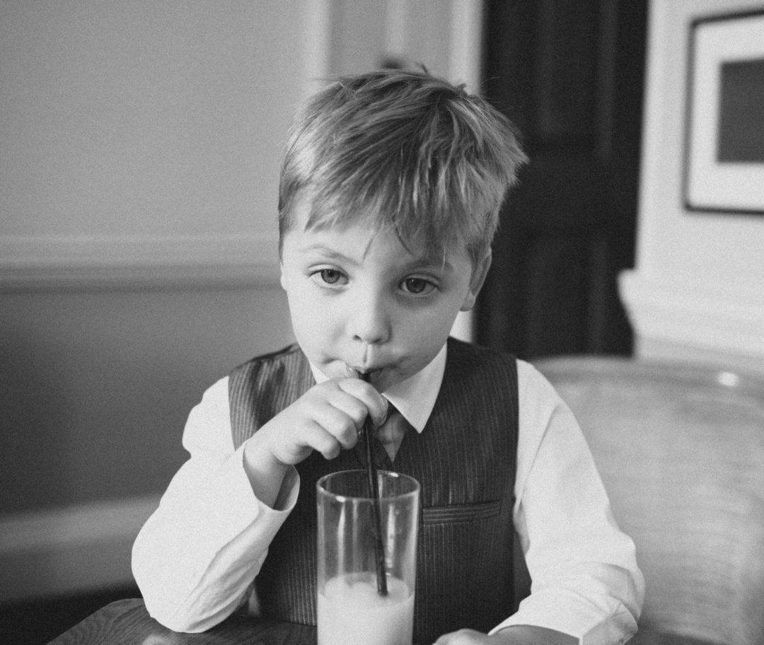 Jamie Windsor 情绪化电影胶片模拟黑白婚礼照片调色Lightroom预设 JW Lightroom Presets 1 插件预设 第12张-素材湾丨精选海外优质设计素材资源 Jamie Windsor 情绪化电影胶片模拟黑白婚礼照片调色Lightroom预设 JW Lightroom Presets 1 插件预设 sucaiwan.com