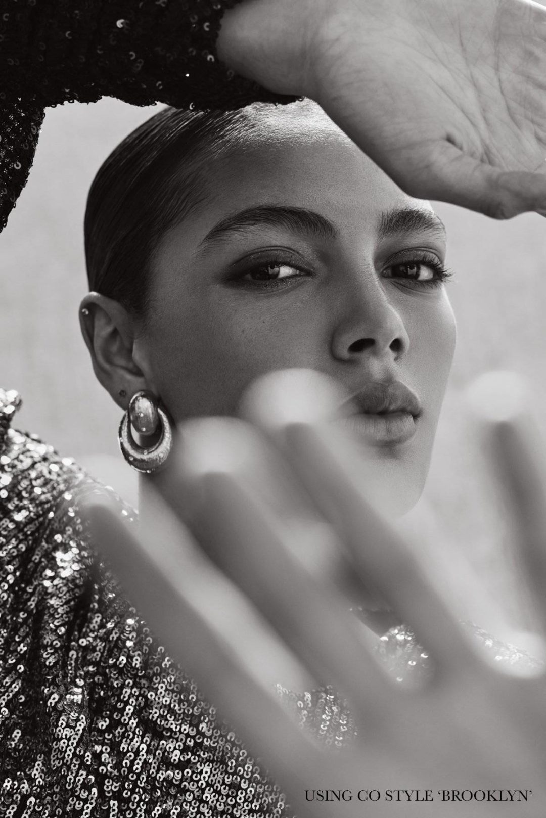 飞思预设 高级永恒黑白色调人像摄影照片Capture One预设 Lara Jade – Capture One Styles – Black and White 插件预设 第13张-素材湾丨精选海外优质设计素材资源 飞思预设 高级永恒黑白色调人像摄影照片Capture One预设 Lara Jade – Capture One Styles – Black and White 插件预设 sucaiwan.com