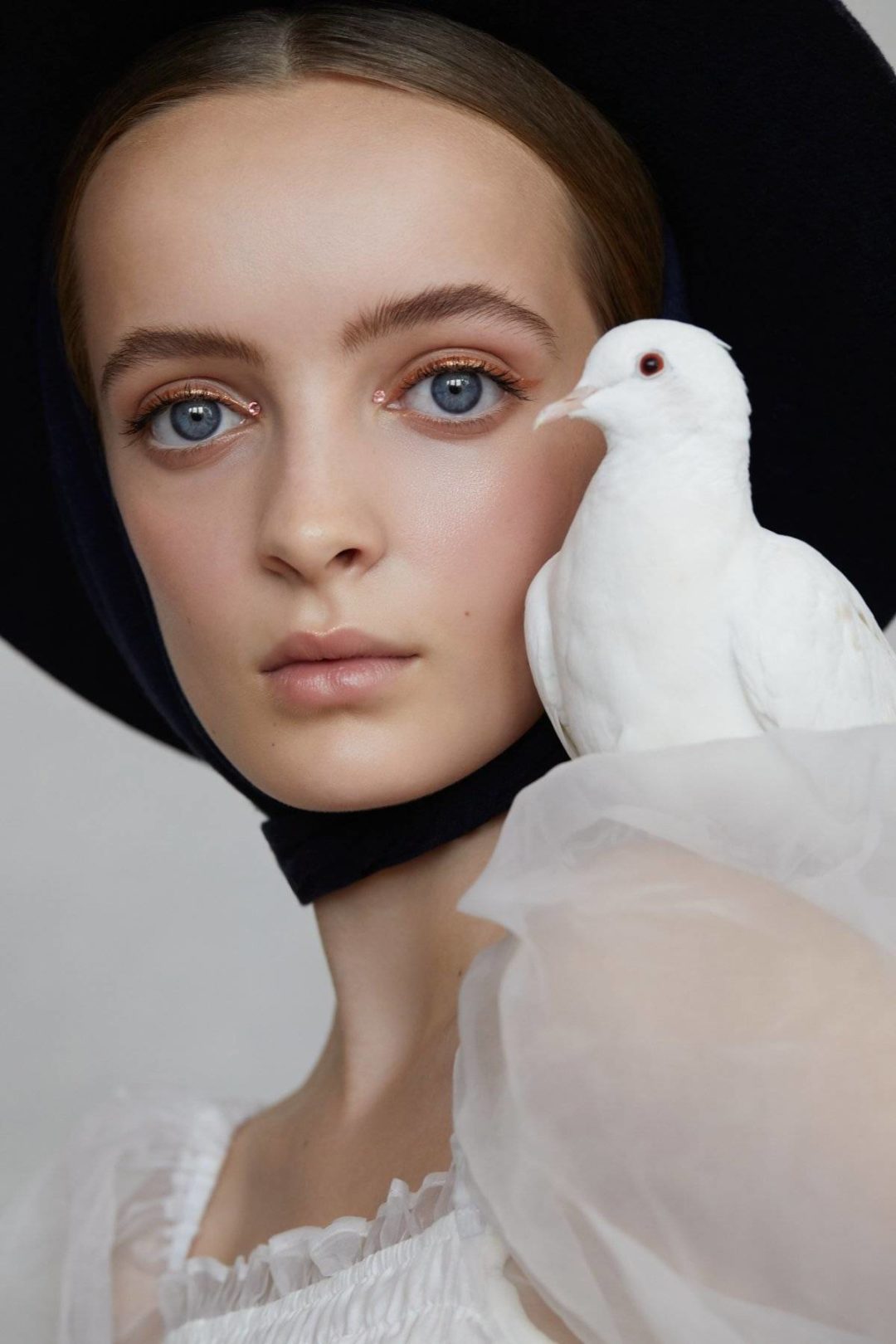 Lara Jade复古温暖&冷色调杂志婚礼摄影照片调色Lightroom预设 Lightroom Presets – Vintage Tones Set 插件预设 sucaiwan.com