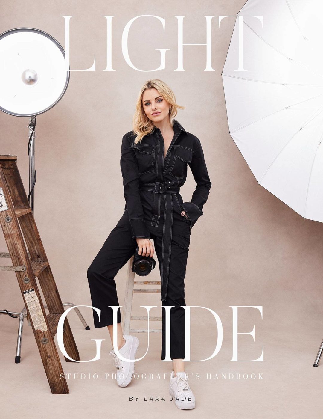 大师课程 摄影大神Lara Jade出品肖像摄影照明灯光教程指南手册 Lara Jade – The Light Guide 设计教程 第1张-素材湾丨精选海外优质设计素材资源 大师课程 摄影大神Lara Jade出品肖像摄影照明灯光教程指南手册 Lara Jade – The Light Guide 设计教程 sucaiwan.com
