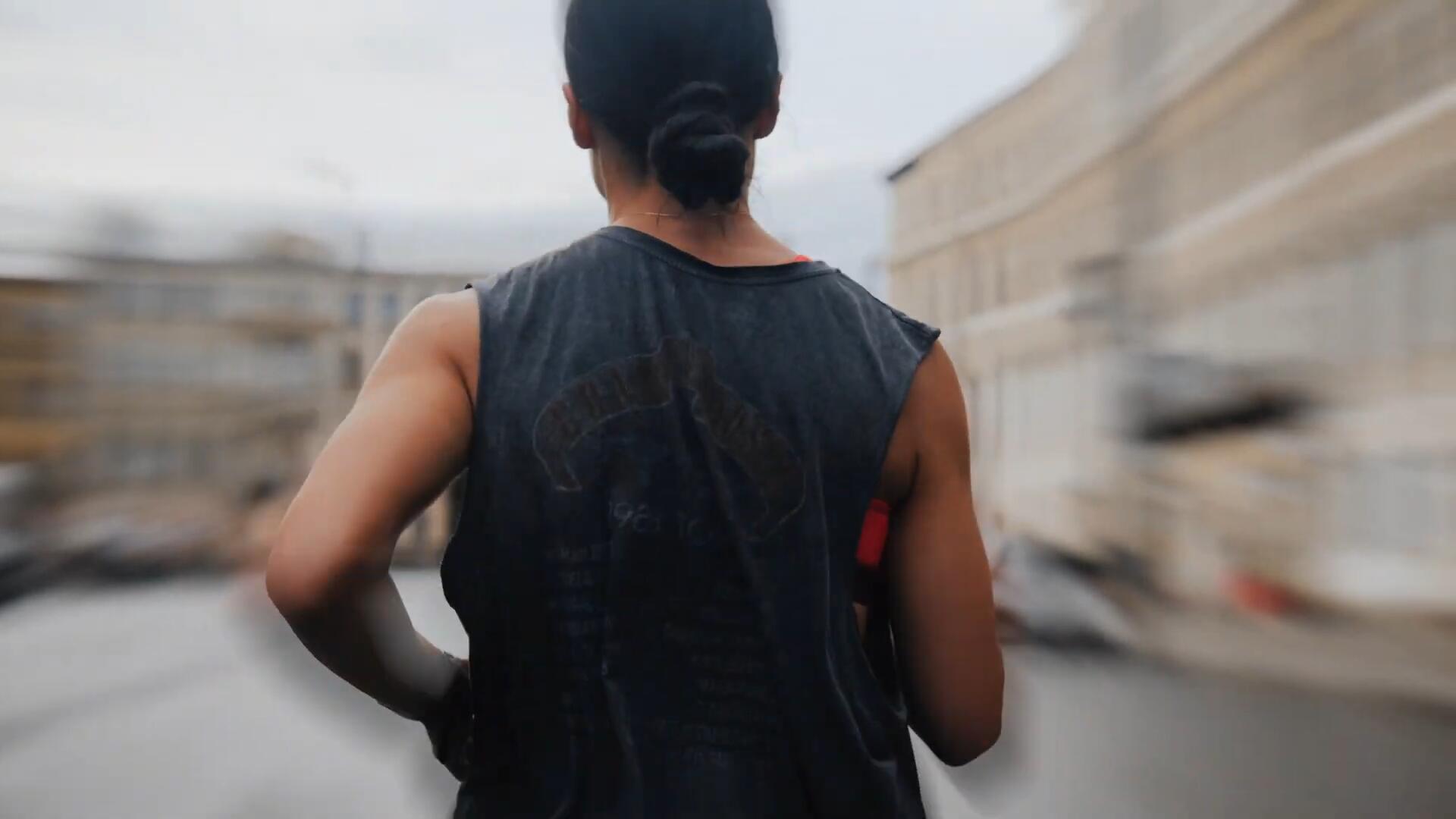 FCPX/AE/PR插件：逼真智能动作运动模糊变焦景深效果 Smart Blur , sucaiwan.com