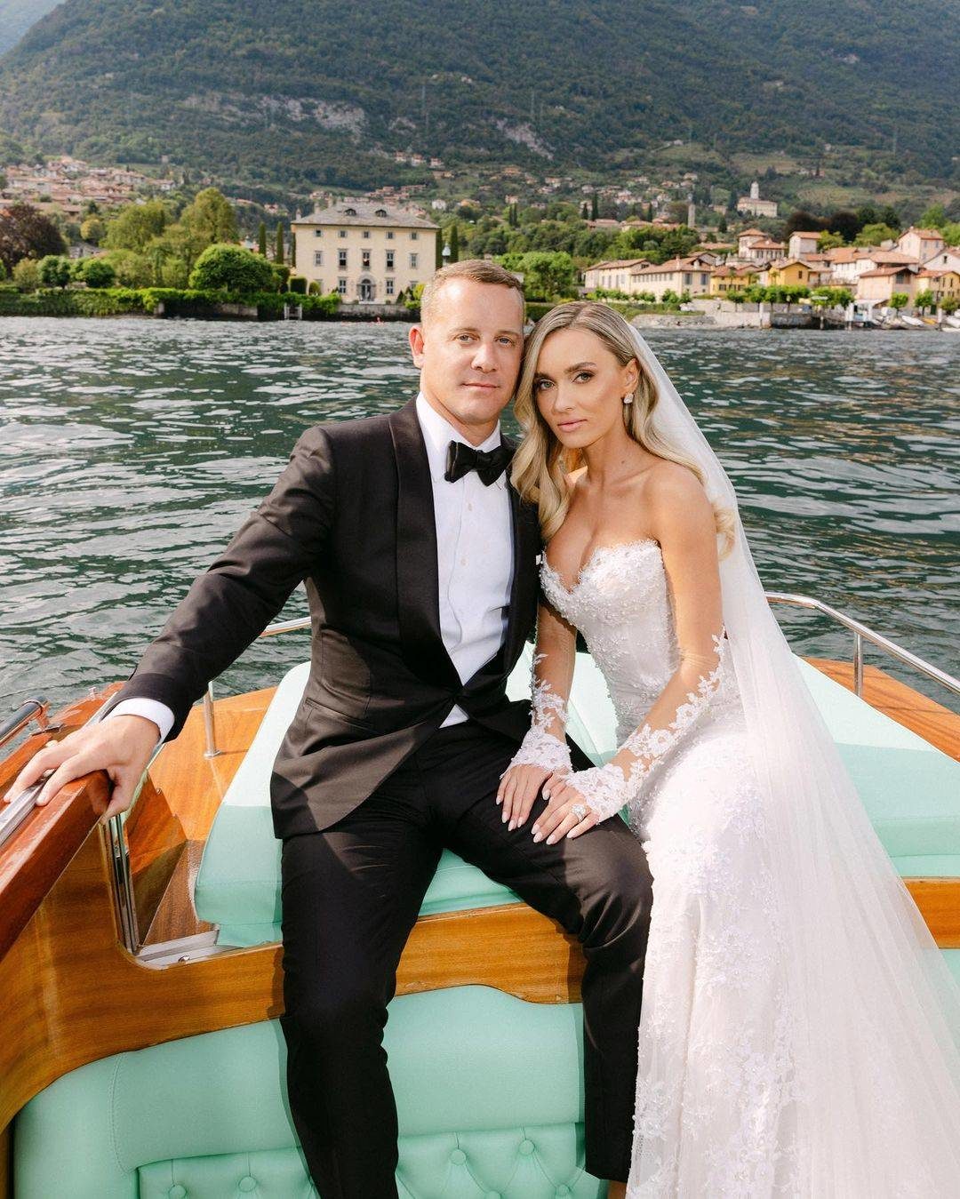 Anna Roussos 高级质感婚礼肖像摄影照片调色Lightroom预设包 The Wedding Pack 插件预设 第7张-素材湾丨精选海外优质设计素材资源 Anna Roussos 高级质感婚礼肖像摄影照片调色Lightroom预设包 The Wedding Pack 插件预设 sucaiwan.com