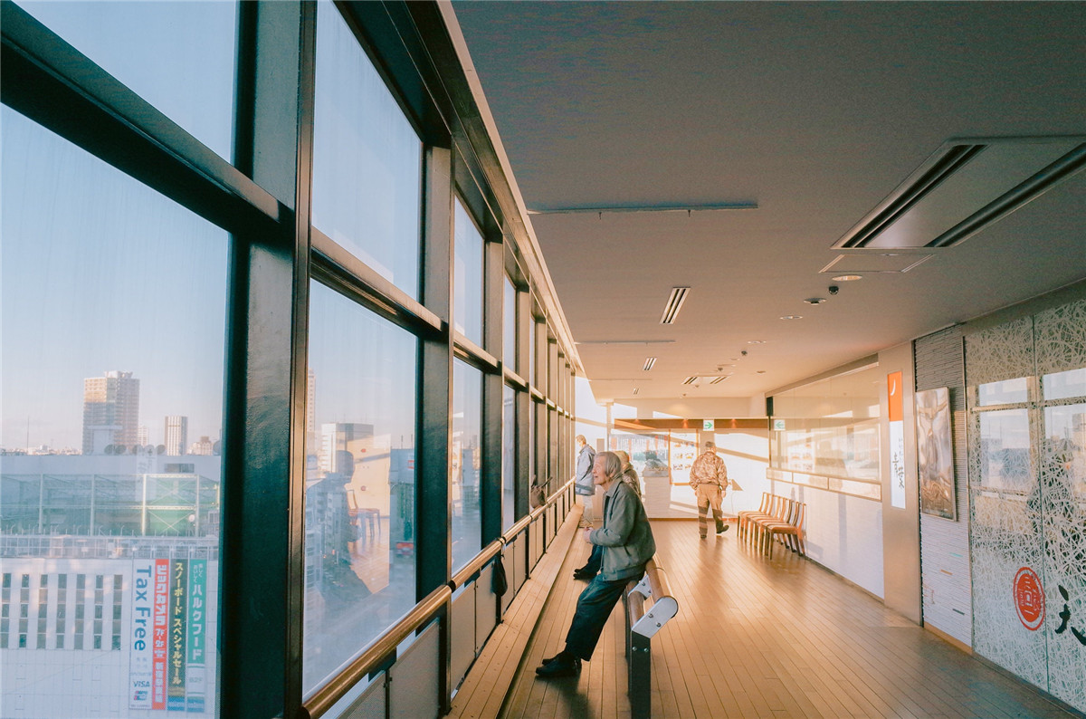 经典胶片日系风格小清新滨田英明婚礼旅拍人像摄影调色LR预设 The Visual Poets | Nostalgia , 第7张-素材湾丨精选海外优质设计素材资源 经典胶片日系风格小清新滨田英明婚礼旅拍人像摄影调色LR预设 The Visual Poets | Nostalgia , sucaiwan.com