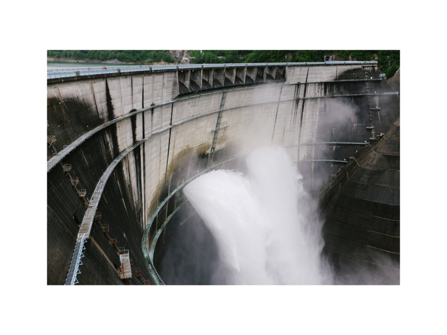 专业富士Fuji Pro 400H胶片模拟彩色负片风景照片调色Lightroom预设 Fuji Pro 400H Presets for Lightroom 插件预设 第6张-素材湾丨精选海外优质设计素材资源 专业富士Fuji Pro 400H胶片模拟彩色负片风景照片调色Lightroom预设 Fuji Pro 400H Presets for Lightroom 插件预设 sucaiwan.com