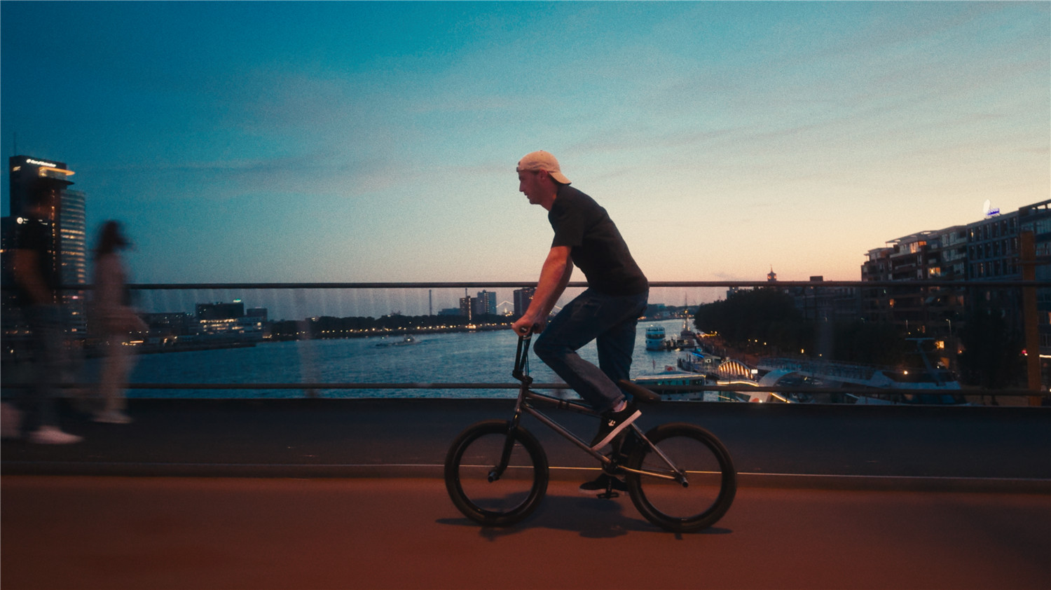 经典胶片柯达Kodak 2383电影感色彩光晕胶片模拟仿真达芬奇节点树 CLASS FILM EMULATION NODE TREE 插件预设 第11张-素材湾丨精选海外优质设计素材资源 经典胶片柯达Kodak 2383电影感色彩光晕胶片模拟仿真达芬奇节点树 CLASS FILM EMULATION NODE TREE 插件预设 sucaiwan.com