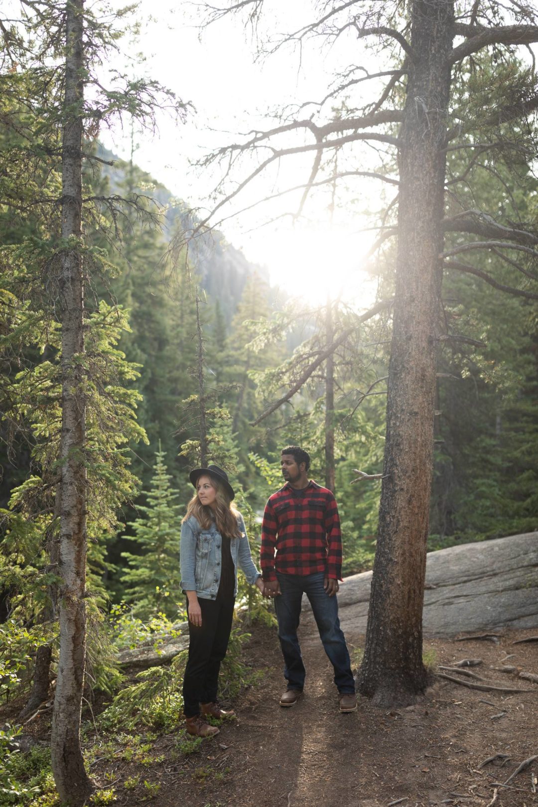 经典永恒情绪化温暖金色色调情侣婚礼照片调色Lightroom预设 G-Presets – Grace Troutman – Golden 插件预设 第12张-素材湾丨精选海外优质设计素材资源 经典永恒情绪化温暖金色色调情侣婚礼照片调色Lightroom预设 G-Presets – Grace Troutman – Golden 插件预设 sucaiwan.com