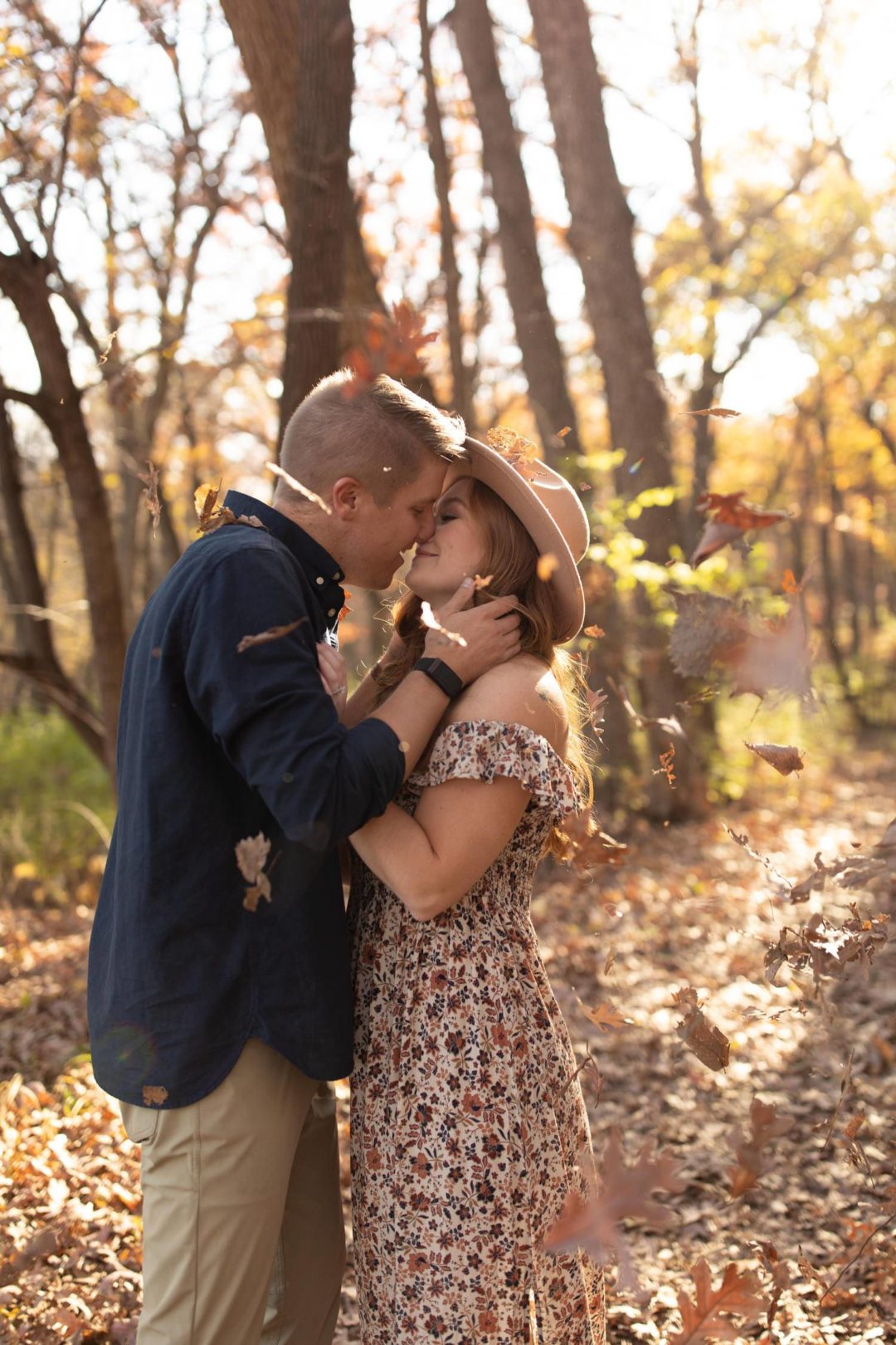 经典永恒情绪化温暖金色色调情侣婚礼照片调色Lightroom预设 G-Presets – Grace Troutman – Golden 插件预设 第21张-素材湾丨精选海外优质设计素材资源 经典永恒情绪化温暖金色色调情侣婚礼照片调色Lightroom预设 G-Presets – Grace Troutman – Golden 插件预设 sucaiwan.com