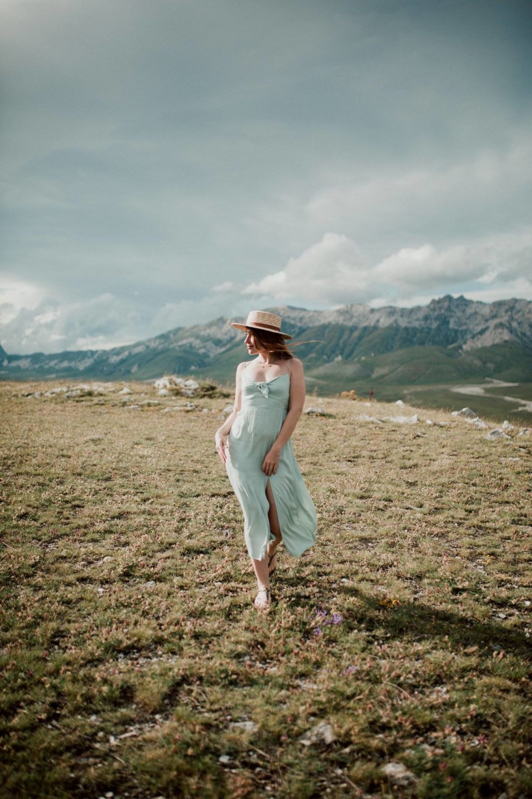 绚丽冰川色调高原雪山场景婚配旅行照片拍摄后期调色Lightroom预设 Archipelago Quest – Quest 22 Glacial 插件预设 第11张-素材湾丨精选海外优质设计素材资源 绚丽冰川色调高原雪山场景婚配旅行照片拍摄后期调色Lightroom预设 Archipelago Quest – Quest 22 Glacial 插件预设 sucaiwan.com