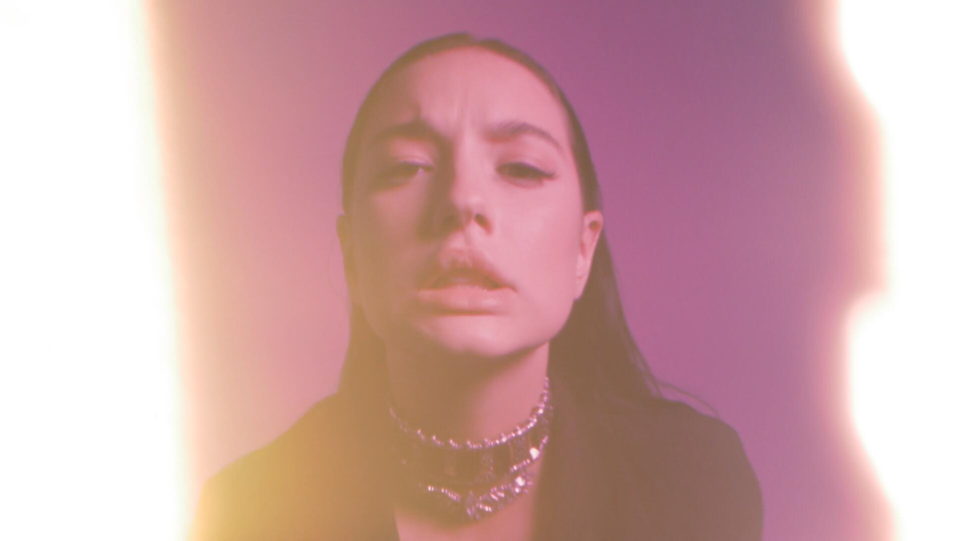 Film Transitions 20个复古老电影胶片燃烧损伤漏光视频剪辑叠加转场过渡+音效 , sucaiwan.com