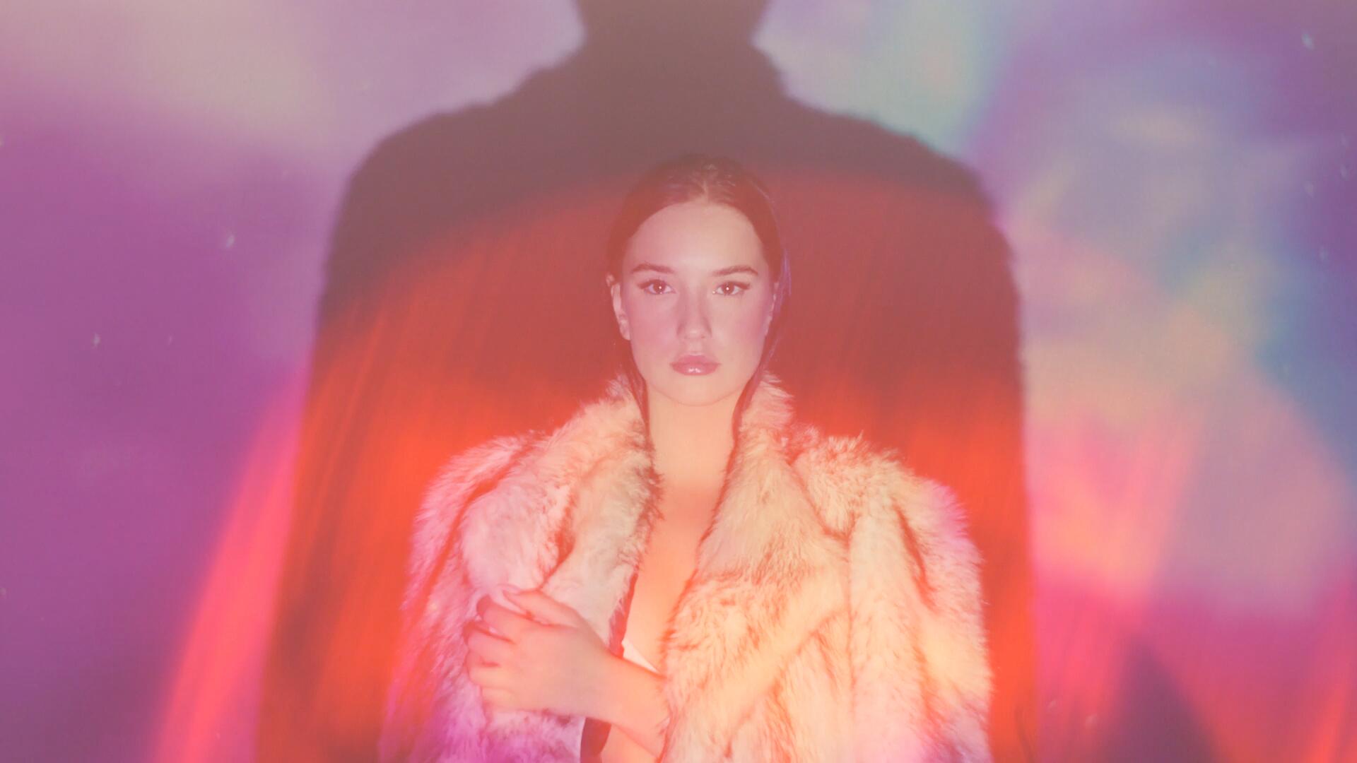 Film Transitions 20个复古老电影胶片燃烧损伤漏光视频剪辑叠加转场过渡+音效 , sucaiwan.com