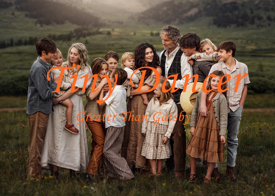 温馨柔和褐色家庭户外摄影照片调色PS动作特效滤镜设计素材 Greater Than Gatsby – Tiny Dancer 插件预设 sucaiwan.com