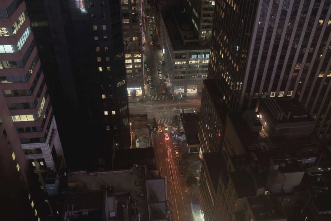 13款独特电影效果城市摄影照片调色Lightroom预设包 Cinematic Presets Pack 插件预设 sucaiwan.com