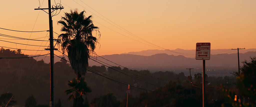 12个暮光之城系列电影黄昏傍晚日落风格暖色系暖调LR调色预设+LUT预设 CINECOLOR TWILIGHT 插件预设 第4张-素材湾丨精选海外优质设计素材资源 12个暮光之城系列电影黄昏傍晚日落风格暖色系暖调LR调色预设+LUT预设 CINECOLOR TWILIGHT 插件预设 sucaiwan.com