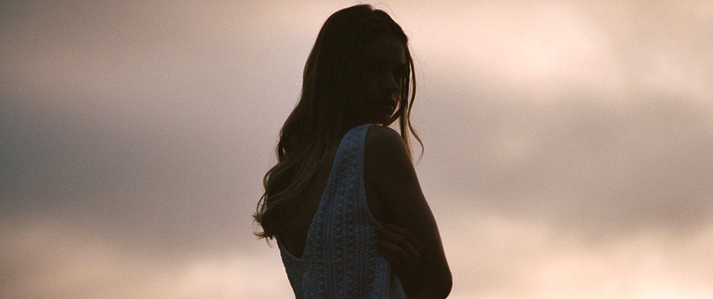 12个暮光之城系列电影黄昏傍晚日落风格暖色系暖调LR调色预设+LUT预设 CINECOLOR TWILIGHT 插件预设 第5张-素材湾丨精选海外优质设计素材资源 12个暮光之城系列电影黄昏傍晚日落风格暖色系暖调LR调色预设+LUT预设 CINECOLOR TWILIGHT 插件预设 sucaiwan.com