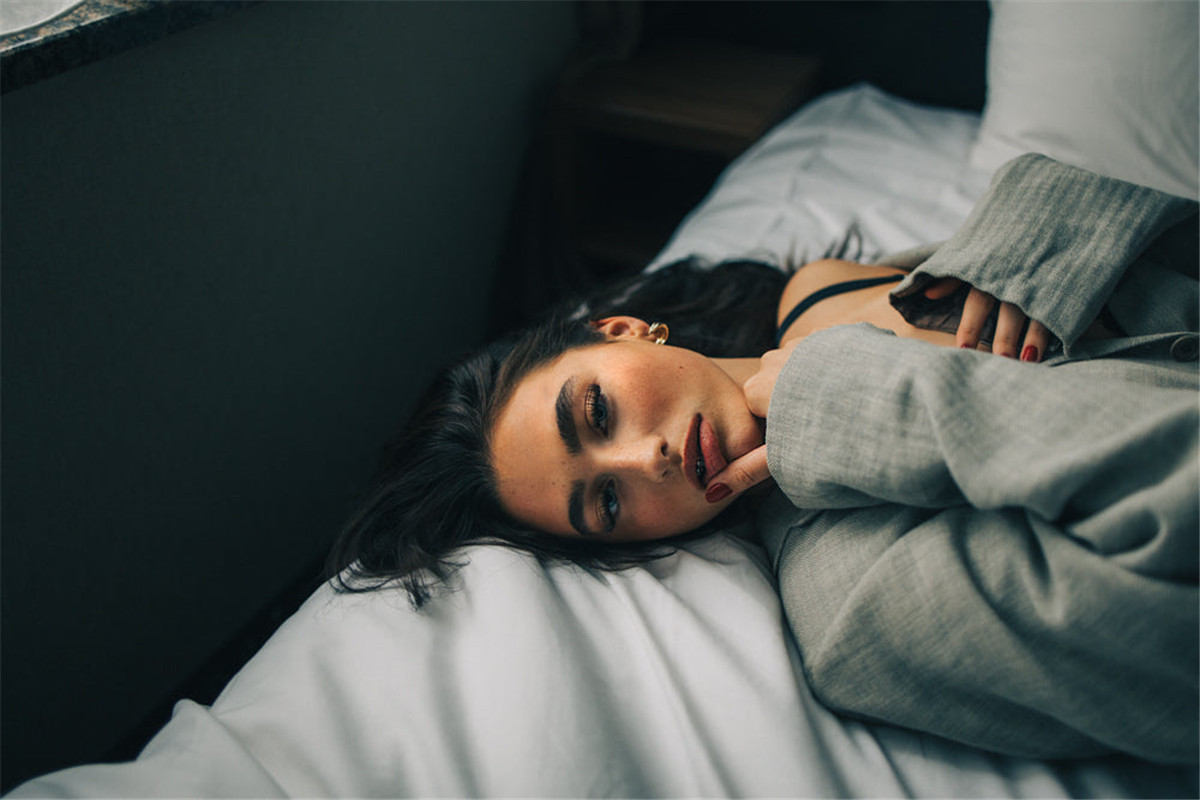 复古夜间摄影梦幻温暖胶片色调电影效果人像扫街LR调色预设包 In Your Fayes NEW | PRESET PACK 插件预设 第17张-素材湾丨精选海外优质设计素材资源 复古夜间摄影梦幻温暖胶片色调电影效果人像扫街LR调色预设包 In Your Fayes NEW | PRESET PACK 插件预设 sucaiwan.com