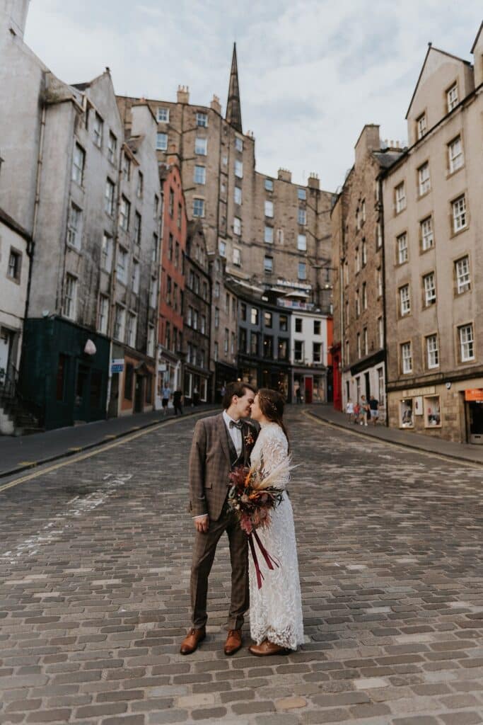 电影美学暖色橙色的婚礼视频调色LUT预设 Archipelago – LXCr LUTs (.cube 32) 插件预设 sucaiwan.com