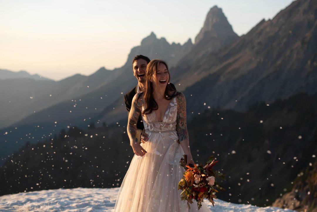 自然温暖橙色黑白色调情侣肖像摄影照片调色Lightroom预设 From The Foxes: Lightroom Presets Pk. 1 插件预设 第2张-素材湾丨精选海外优质设计素材资源 自然温暖橙色黑白色调情侣肖像摄影照片调色Lightroom预设 From The Foxes: Lightroom Presets Pk. 1 插件预设 sucaiwan.com