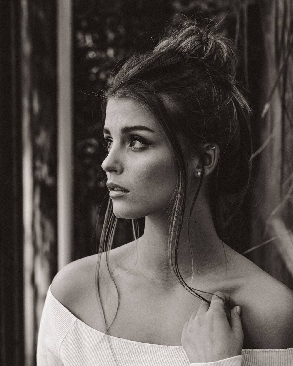 高级电影质感黑白色调肖像人物模特摄影照片调色Lightroom预设 Kai Boettcher (Kai Boet) – Noir B&W Preset Pack 插件预设 第8张-素材湾丨精选海外优质设计素材资源 高级电影质感黑白色调肖像人物模特摄影照片调色Lightroom预设 Kai Boettcher (Kai Boet) – Noir B&W Preset Pack 插件预设 sucaiwan.com