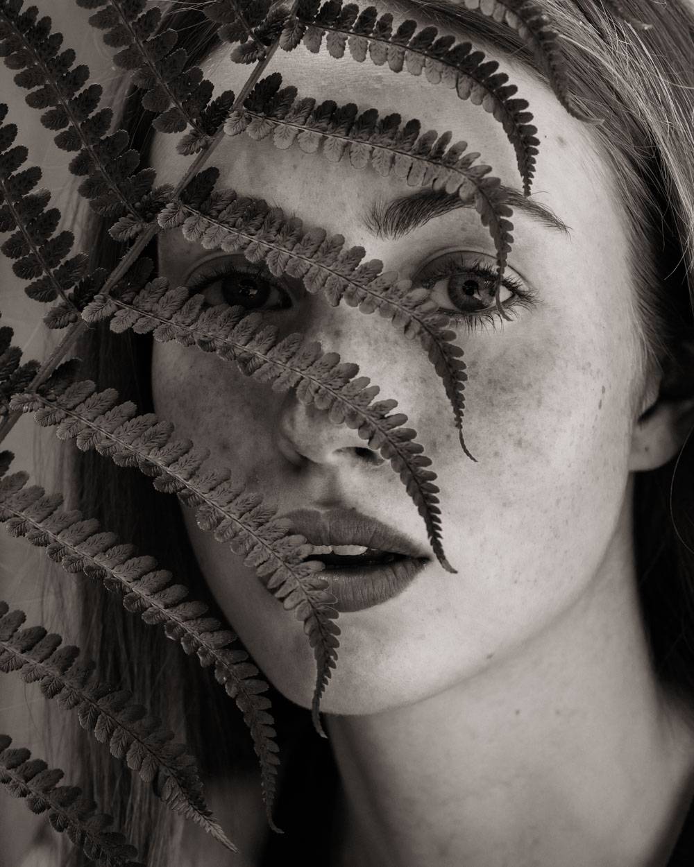 高级电影质感黑白色调肖像人物模特摄影照片调色Lightroom预设 Kai Boettcher (Kai Boet) – Noir B&W Preset Pack 插件预设 第26张-素材湾丨精选海外优质设计素材资源 高级电影质感黑白色调肖像人物模特摄影照片调色Lightroom预设 Kai Boettcher (Kai Boet) – Noir B&W Preset Pack 插件预设 sucaiwan.com