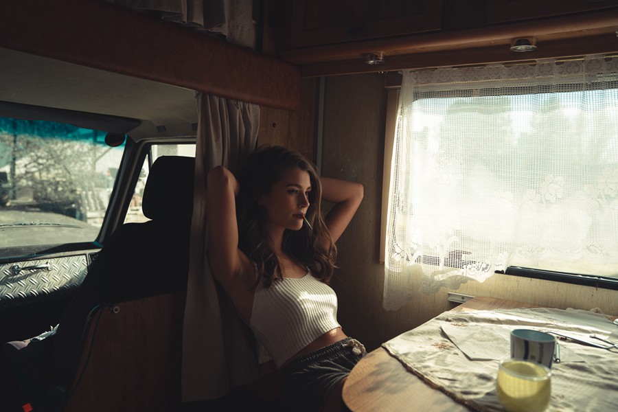 复古情绪文艺复兴风格绿色调旅行摄影人像风景照片LR调色预设 Renaissance. Preset Pack 插件预设 第4张-素材湾丨精选海外优质设计素材资源 复古情绪文艺复兴风格绿色调旅行摄影人像风景照片LR调色预设 Renaissance. Preset Pack 插件预设 sucaiwan.com