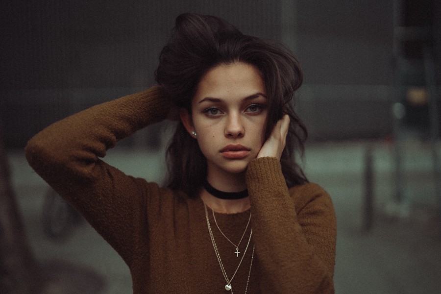 复古情绪文艺复兴风格绿色调旅行摄影人像风景照片LR调色预设 Renaissance. Preset Pack 插件预设 第7张-素材湾丨精选海外优质设计素材资源 复古情绪文艺复兴风格绿色调旅行摄影人像风景照片LR调色预设 Renaissance. Preset Pack 插件预设 sucaiwan.com