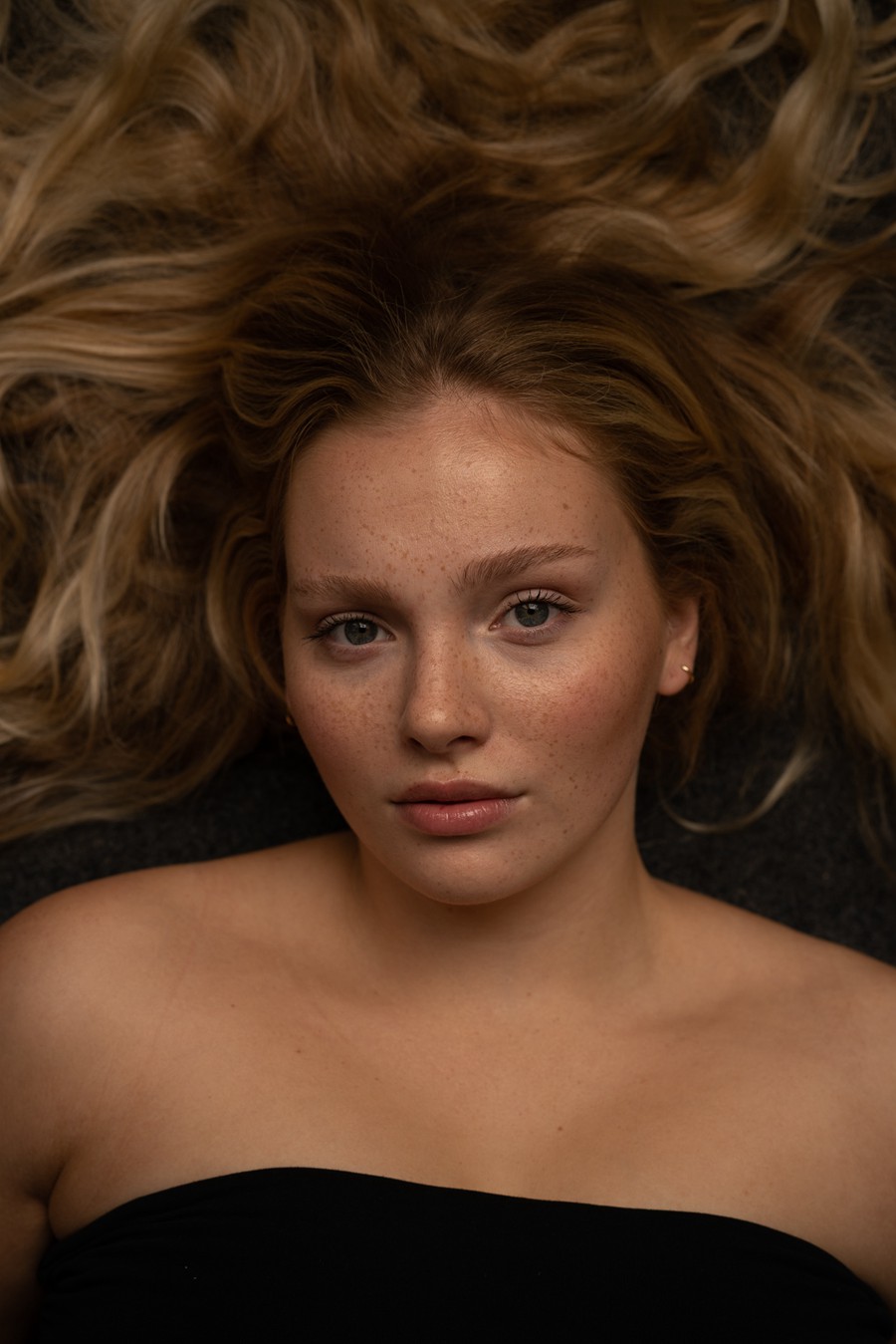 复古情绪文艺复兴风格绿色调旅行摄影人像风景照片LR调色预设 Renaissance. Preset Pack 插件预设 第10张-素材湾丨精选海外优质设计素材资源 复古情绪文艺复兴风格绿色调旅行摄影人像风景照片LR调色预设 Renaissance. Preset Pack 插件预设 sucaiwan.com