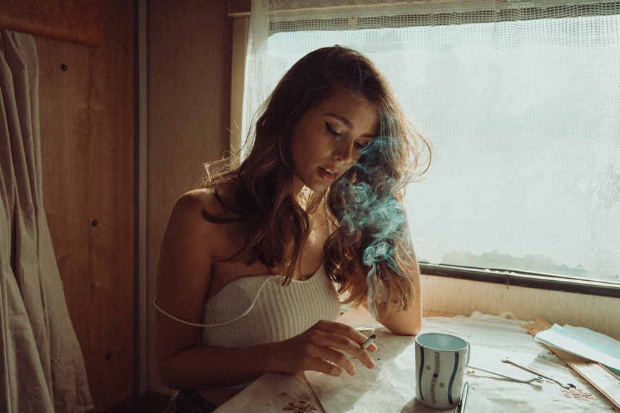 复古情绪文艺复兴风格绿色调旅行摄影人像风景照片LR调色预设 Renaissance. Preset Pack 插件预设 第11张-素材湾丨精选海外优质设计素材资源 复古情绪文艺复兴风格绿色调旅行摄影人像风景照片LR调色预设 Renaissance. Preset Pack 插件预设 sucaiwan.com