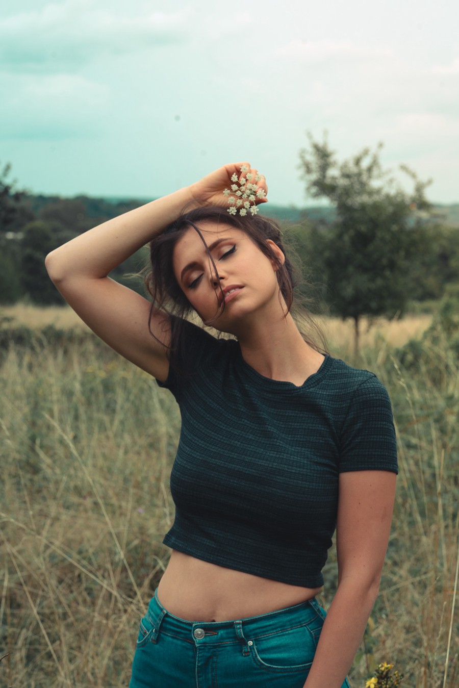 复古情绪文艺复兴风格绿色调旅行摄影人像风景照片LR调色预设 Renaissance. Preset Pack 插件预设 第26张-素材湾丨精选海外优质设计素材资源 复古情绪文艺复兴风格绿色调旅行摄影人像风景照片LR调色预设 Renaissance. Preset Pack 插件预设 sucaiwan.com