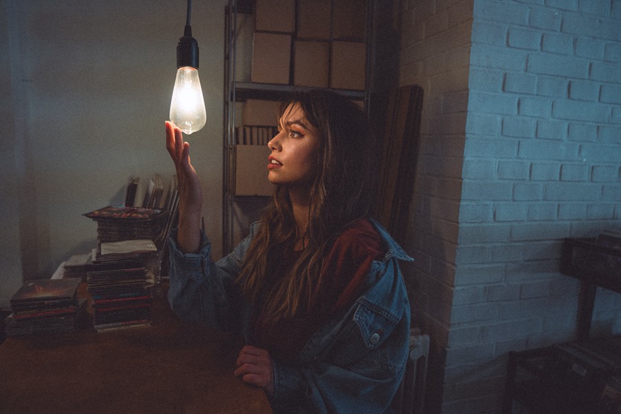 复古情绪文艺复兴风格绿色调旅行摄影人像风景照片LR调色预设 Renaissance. Preset Pack 插件预设 第32张-素材湾丨精选海外优质设计素材资源 复古情绪文艺复兴风格绿色调旅行摄影人像风景照片LR调色预设 Renaissance. Preset Pack 插件预设 sucaiwan.com