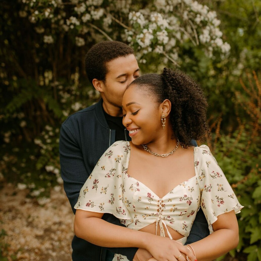 永恒温暖柔和色调婚礼家庭肖像摄影照片调色Lightroom预设 HONEY HUE PRESETS – SMAL PRESETS 插件预设 第6张-素材湾丨精选海外优质设计素材资源 永恒温暖柔和色调婚礼家庭肖像摄影照片调色Lightroom预设 HONEY HUE PRESETS – SMAL PRESETS 插件预设 sucaiwan.com