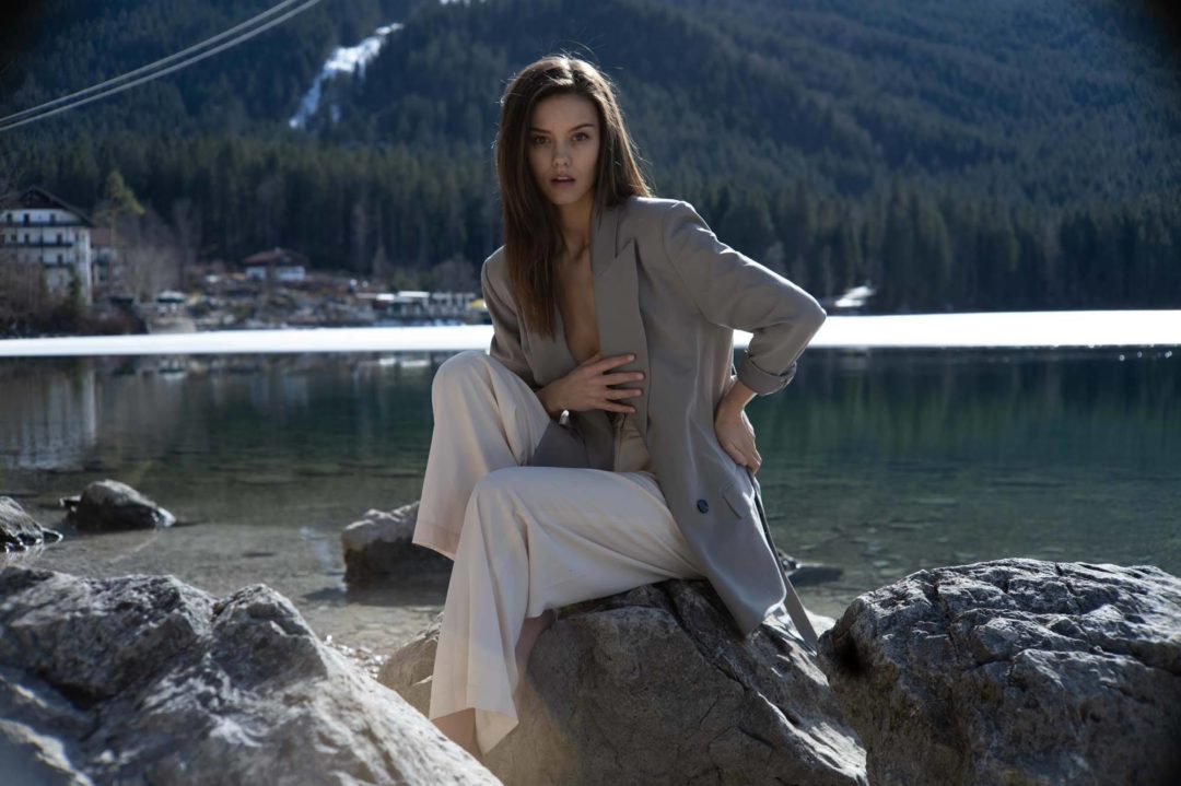 专业自然模特肖像肤色高对比度明亮调色预设Lightroom素材 Kai Boettcher (Kai Boet)-Spectre Preset Pack 插件预设 第22张-素材湾丨精选海外优质设计素材资源 专业自然模特肖像肤色高对比度明亮调色预设Lightroom素材 Kai Boettcher (Kai Boet)-Spectre Preset Pack 插件预设 sucaiwan.com