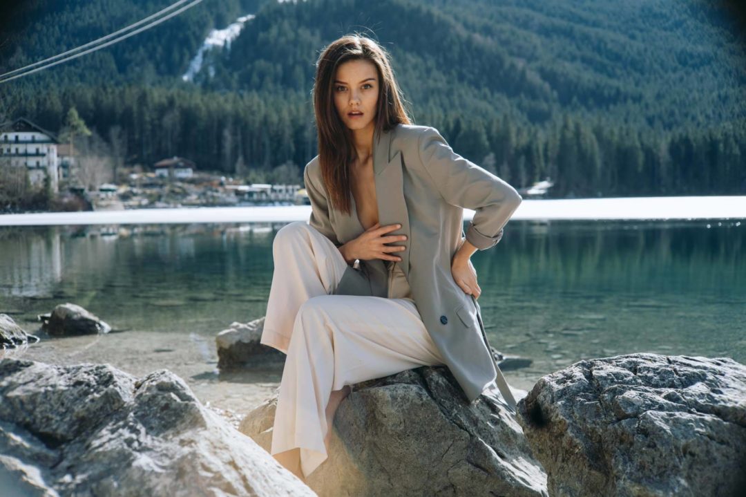 专业自然模特肖像肤色高对比度明亮调色预设Lightroom素材 Kai Boettcher (Kai Boet)-Spectre Preset Pack 插件预设 第23张-素材湾丨精选海外优质设计素材资源 专业自然模特肖像肤色高对比度明亮调色预设Lightroom素材 Kai Boettcher (Kai Boet)-Spectre Preset Pack 插件预设 sucaiwan.com