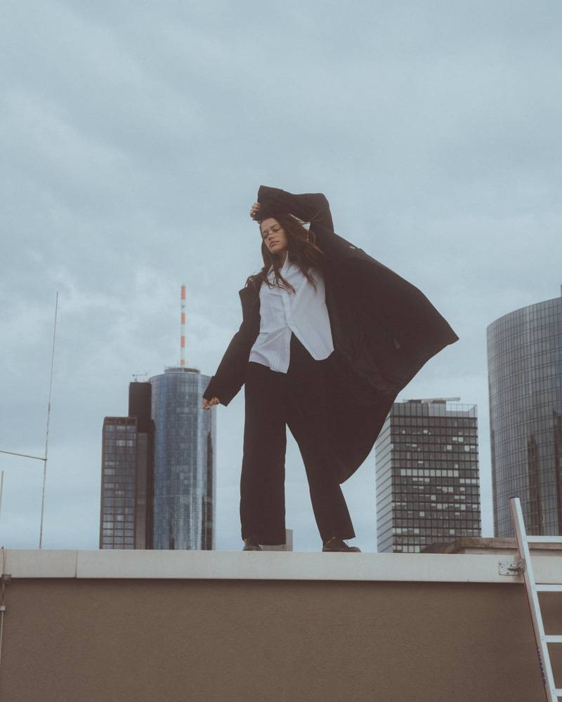 34组复古怀旧户外人像模特肖像摄影照片调色Lightroom预设包 Kai Boettcher / Kai Boet – Lightroom/Photoshop Adaptive Toolpack 插件预设 第28张-素材湾丨精选海外优质设计素材资源 34组复古怀旧户外人像模特肖像摄影照片调色Lightroom预设包 Kai Boettcher / Kai Boet – Lightroom/Photoshop Adaptive Toolpack 插件预设 sucaiwan.com