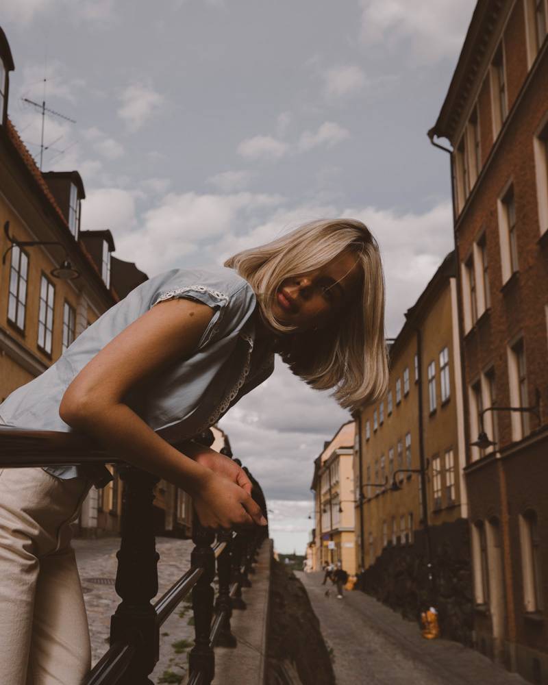 10组梦幻乌托邦风格户外旅行肖像模特摄影照片调色Lightroom预设 Kai Boettcher / @kai.boet – Utopia 插件预设 第11张-素材湾丨精选海外优质设计素材资源 10组梦幻乌托邦风格户外旅行肖像模特摄影照片调色Lightroom预设 Kai Boettcher / @kai.boet – Utopia 插件预设 sucaiwan.com