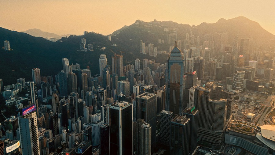 ClassicPrint 35mm Film Emulation PowerGrade V3 港风美学经典35mm胶片模拟电影视觉效果色彩分级达芬奇调色节点 插件预设 第26张-素材湾丨精选海外优质设计素材资源 ClassicPrint 35mm Film Emulation PowerGrade V3 港风美学经典35mm胶片模拟电影视觉效果色彩分级达芬奇调色节点 插件预设 sucaiwan.com