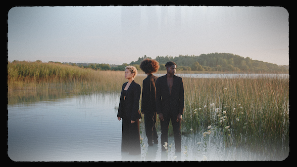 复古电影美学胶片帧镜头方形圆角边框遮罩颗粒视频叠加层PR模板 , sucaiwan.com