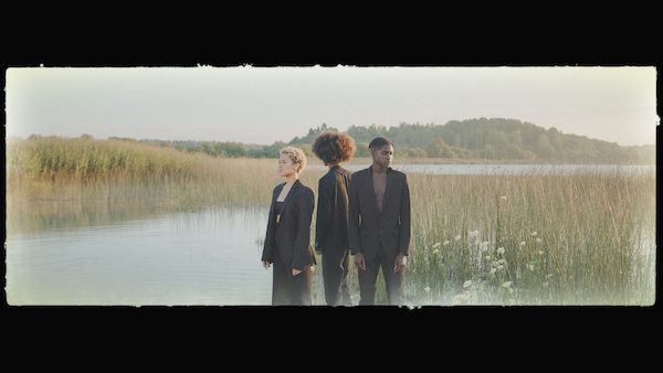 复古电影美学胶片帧镜头方形圆角边框遮罩颗粒视频叠加层PR模板 , sucaiwan.com