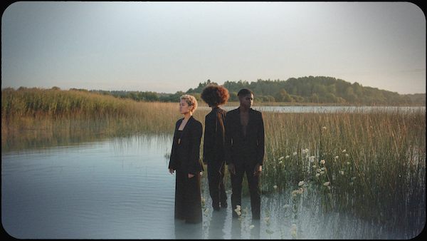 复古电影美学胶片帧镜头方形圆角边框遮罩颗粒视频叠加层PR模板 , sucaiwan.com