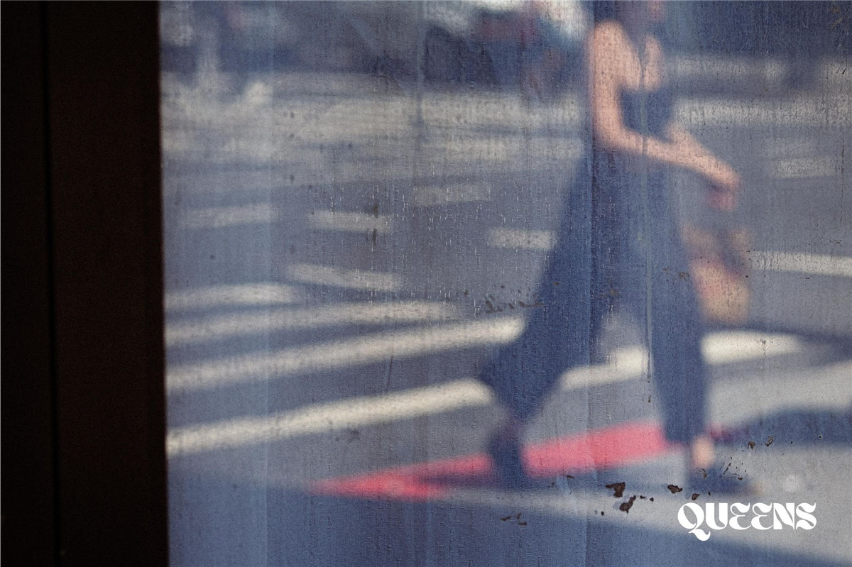 富士胶片模拟电影美学颗粒风格人像摄影扫街调色Lightroom预设 Faizal Westcott - ANALOG PACK 4.0 插件预设 第5张-素材湾丨精选海外优质设计素材资源 富士胶片模拟电影美学颗粒风格人像摄影扫街调色Lightroom预设 Faizal Westcott - ANALOG PACK 4.0 插件预设 sucaiwan.com