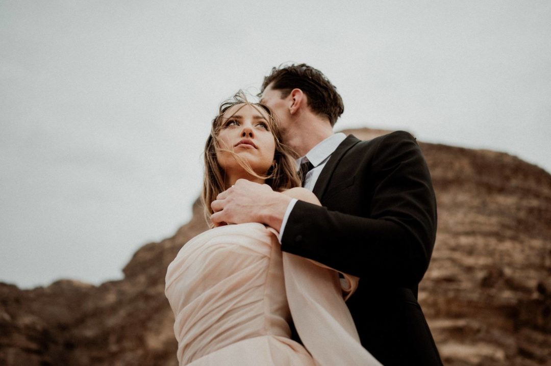 丛林部落群岛电影风格温暖色调情侣婚礼摄影照片调色Lightroom预设包 Archipelago – Asteria 插件预设 第7张-素材湾丨精选海外优质设计素材资源 丛林部落群岛电影风格温暖色调情侣婚礼摄影照片调色Lightroom预设包 Archipelago – Asteria 插件预设 sucaiwan.com