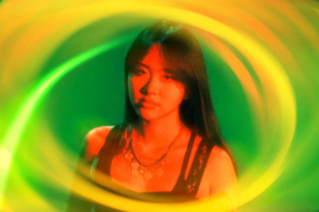 梦幻旋转镜头光晕照片效果PSD修图特效滤镜样机设计素材 Disco Lens Photo Effect 设计素材 第3张-素材湾丨精选海外优质设计素材资源 梦幻旋转镜头光晕照片效果PSD修图特效滤镜样机设计素材 Disco Lens Photo Effect 设计素材 sucaiwan.com