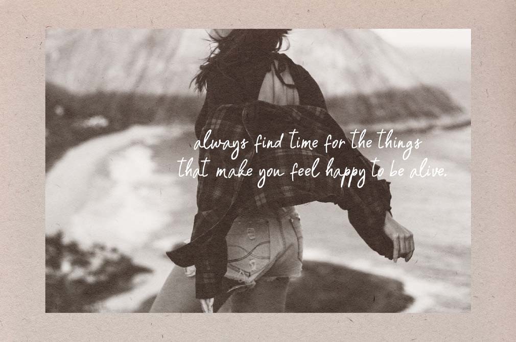 SASSY CHARM — Handwriting Font 复古时尚VLOG视频封面涂鸦书籍杂志画册海报创意设计装饰手写字体 设计素材 第7张-素材湾丨精选海外优质设计素材资源 SASSY CHARM — Handwriting Font 复古时尚VLOG视频封面涂鸦书籍杂志画册海报创意设计装饰手写字体 设计素材 sucaiwan.com