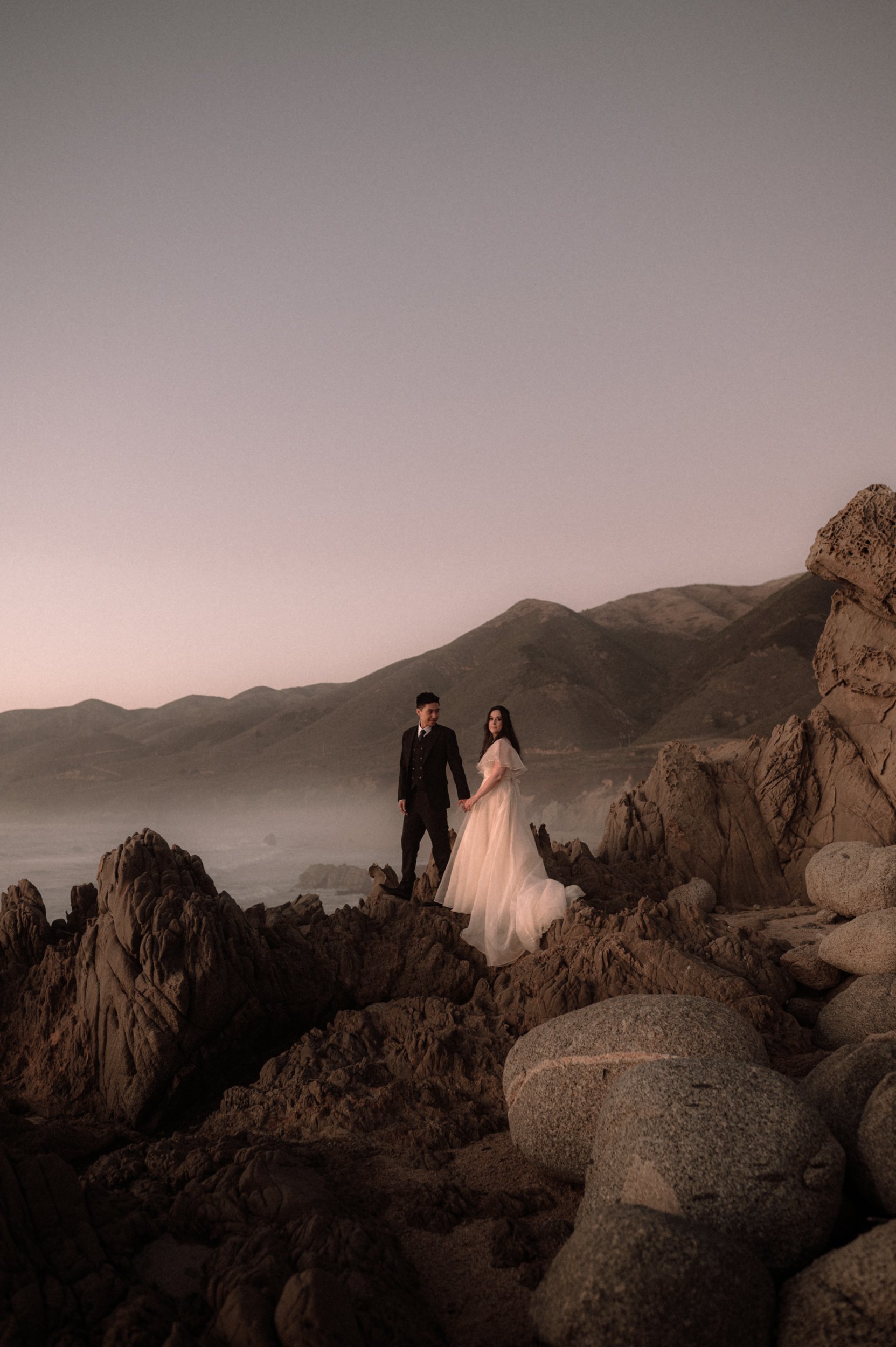 光与灰烬枫叶季暗调氛围电影感婚礼人文旅拍LR调色预设 Archipelago Presets Light & Ember 插件预设 第7张-素材湾丨精选海外优质设计素材资源 光与灰烬枫叶季暗调氛围电影感婚礼人文旅拍LR调色预设 Archipelago Presets Light & Ember 插件预设 sucaiwan.com