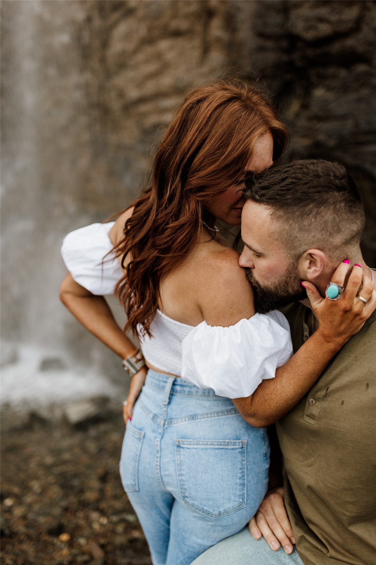 纯白永恒温暖胶片电影颗粒婚礼人像摄影LR调色预设 Archipelago - Light & Truth Presets 插件预设 第8张-素材湾丨精选海外优质设计素材资源 纯白永恒温暖胶片电影颗粒婚礼人像摄影LR调色预设 Archipelago - Light & Truth Presets 插件预设 sucaiwan.com