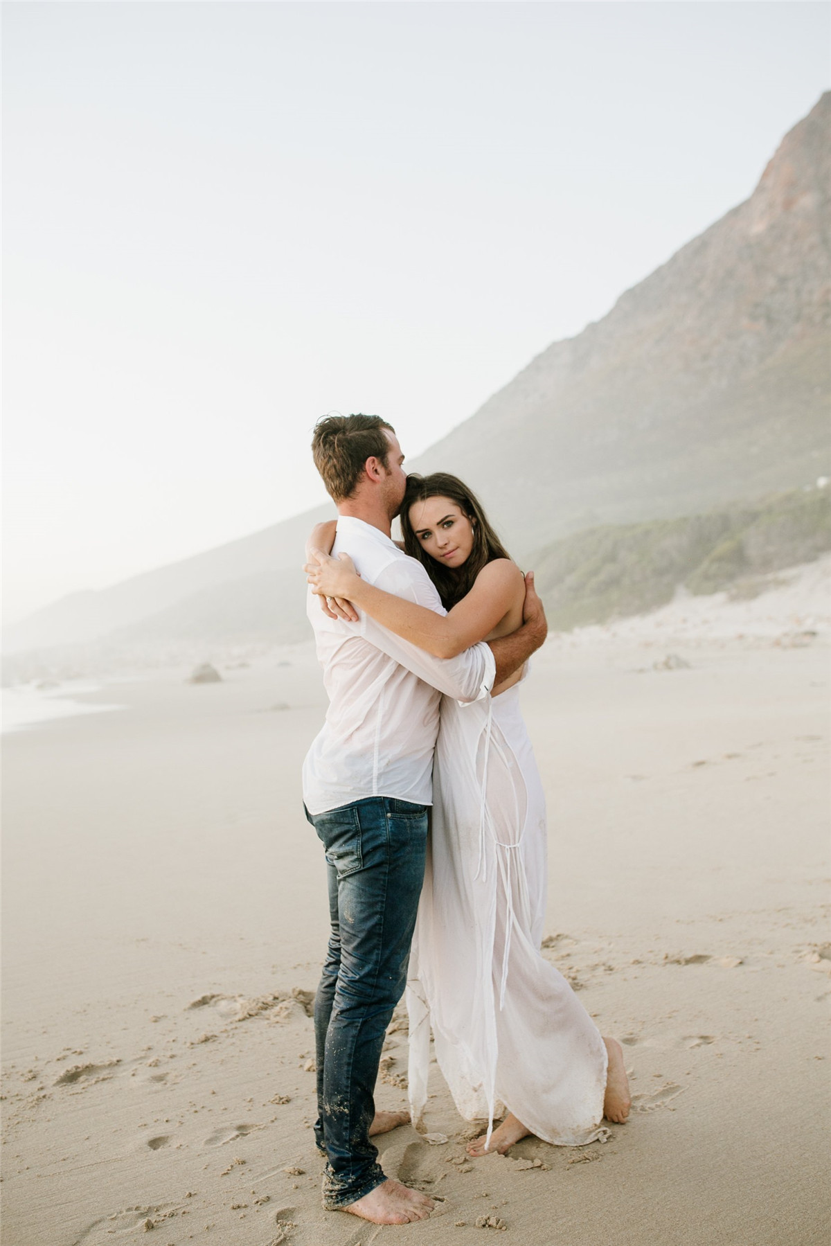 纯白永恒温暖胶片电影颗粒婚礼人像摄影LR调色预设 Archipelago - Light & Truth Presets 插件预设 第10张-素材湾丨精选海外优质设计素材资源 纯白永恒温暖胶片电影颗粒婚礼人像摄影LR调色预设 Archipelago - Light & Truth Presets 插件预设 sucaiwan.com