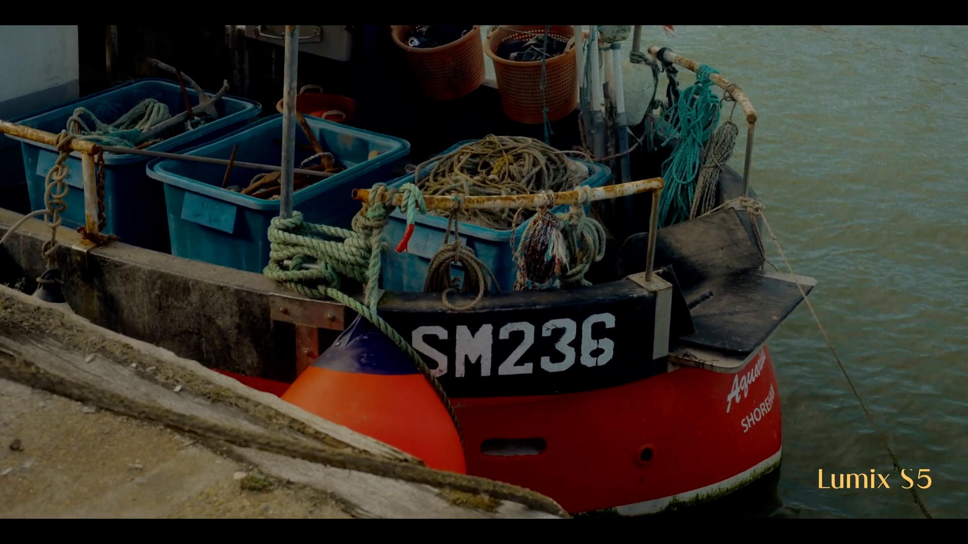 Oliver Keys 全新复古逼真胶片模拟电影感达芬奇调色节点预设 KeyChrome V2 Motion Picture Film Powergrade + LUT 插件预设 sucaiwan.com