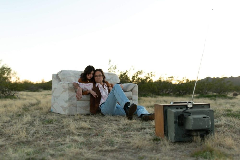 怀旧复古浪漫日落柔和橙色/绿色/粉红色色调婚礼旅行摄影照片调色Lr预设包 G-Presets – From the Daisies 插件预设 第31张-素材湾丨精选海外优质设计素材资源 怀旧复古浪漫日落柔和橙色/绿色/粉红色色调婚礼旅行摄影照片调色Lr预设包 G-Presets – From the Daisies 插件预设 sucaiwan.com